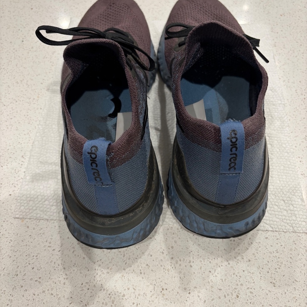 Nike Epic React Flyknit Men's Blue Running Sneakers Shoes Size 11 - Picture 3 of 5